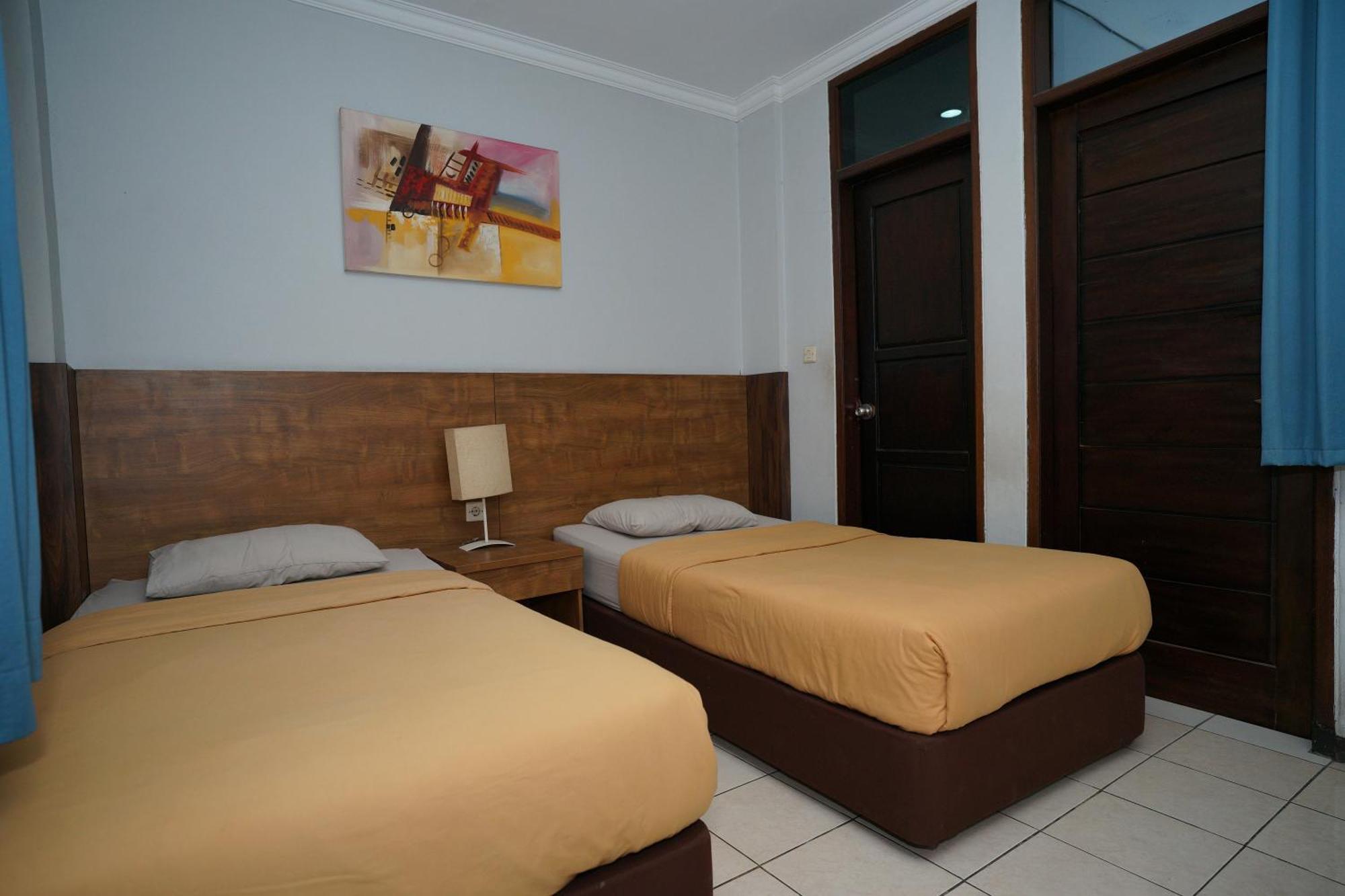 Hotel Puri Pangalengan Pengalongan Εξωτερικό φωτογραφία