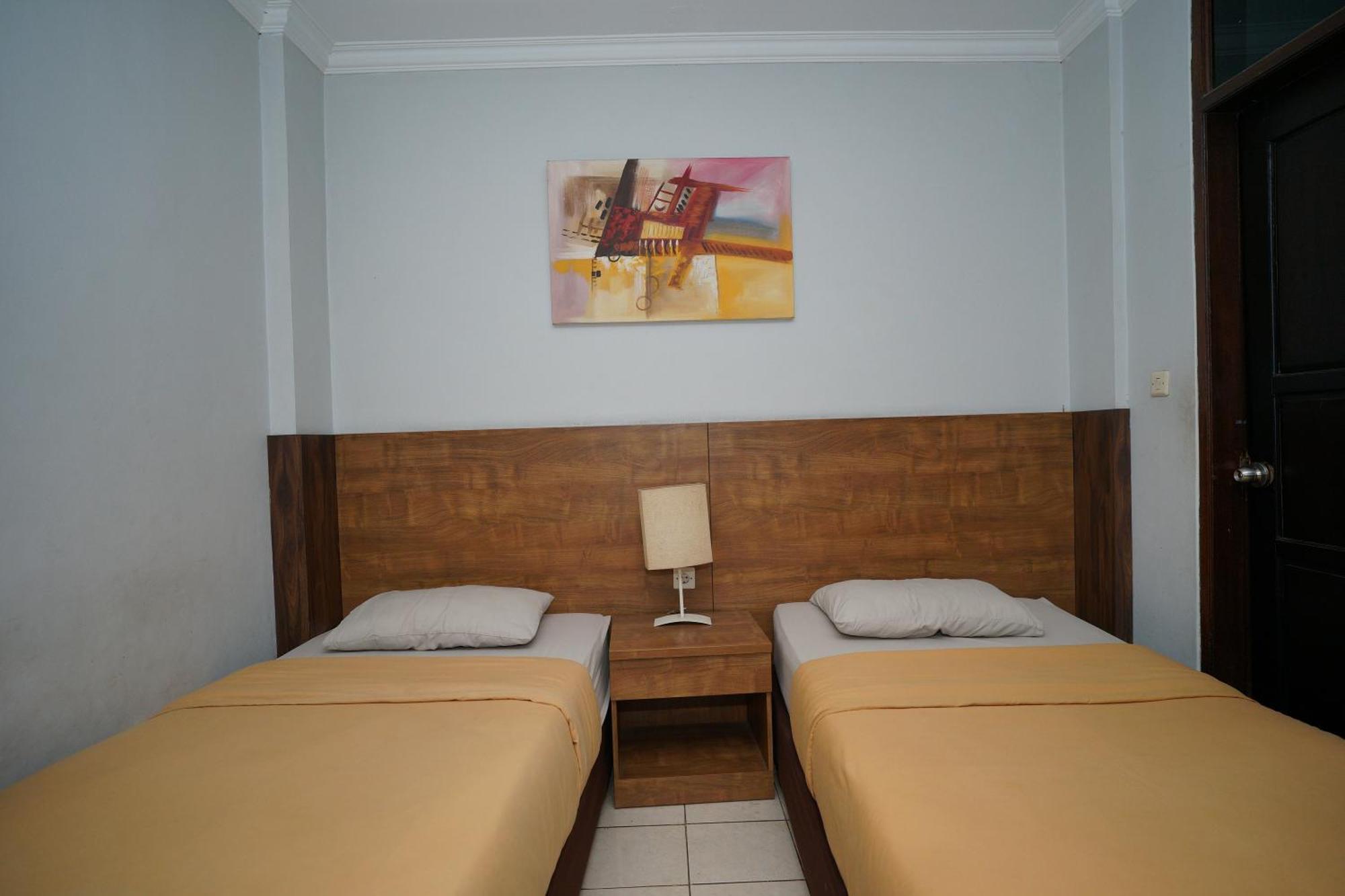 Hotel Puri Pangalengan Pengalongan Εξωτερικό φωτογραφία