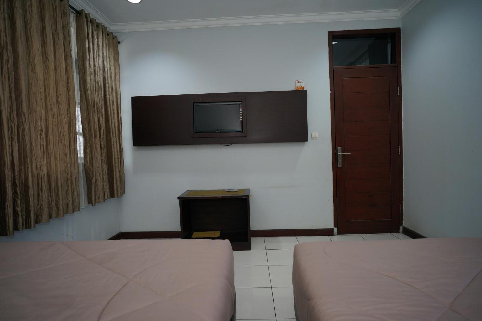 Hotel Puri Pangalengan Pengalongan Εξωτερικό φωτογραφία