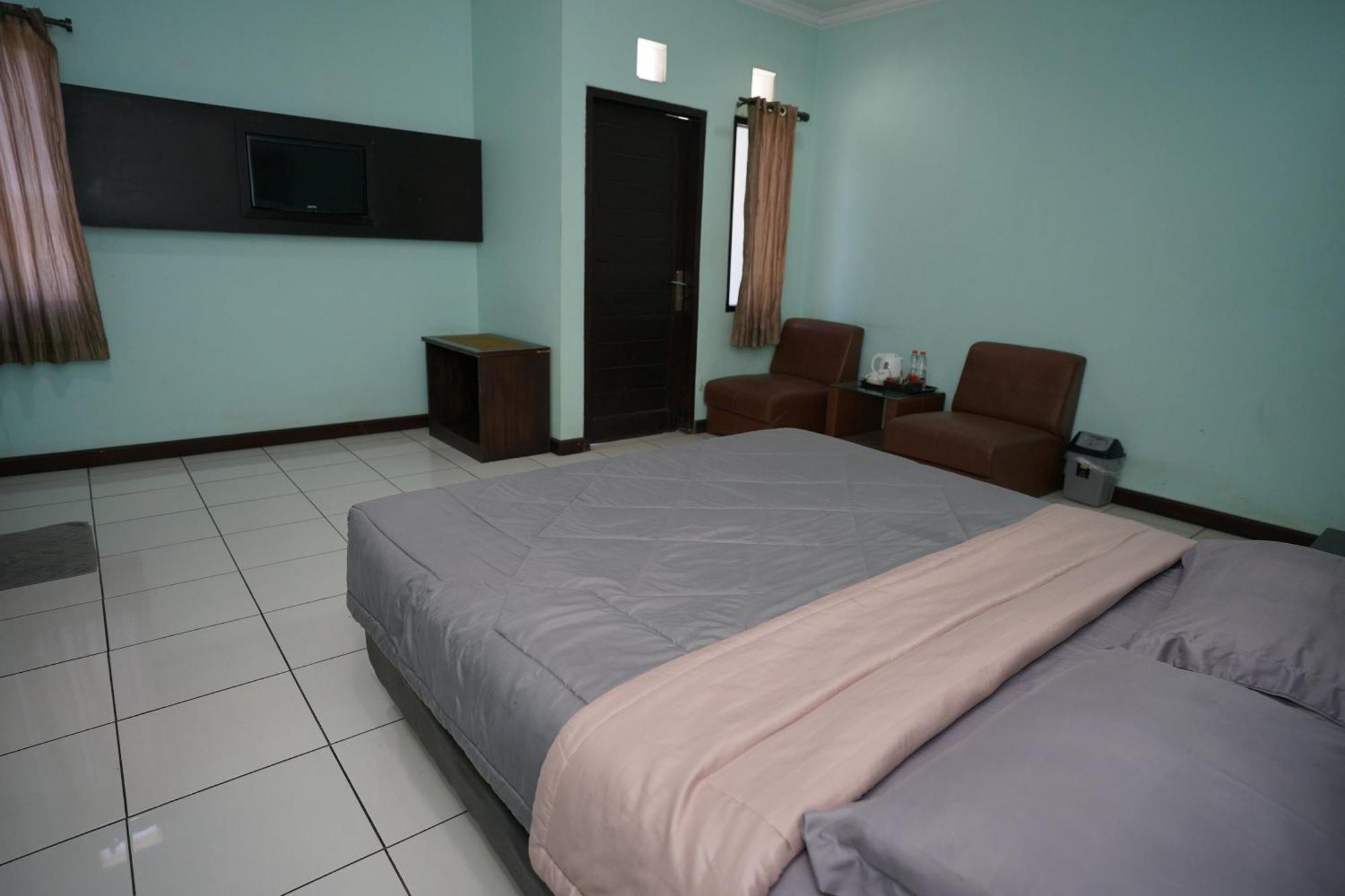 Hotel Puri Pangalengan Pengalongan Εξωτερικό φωτογραφία