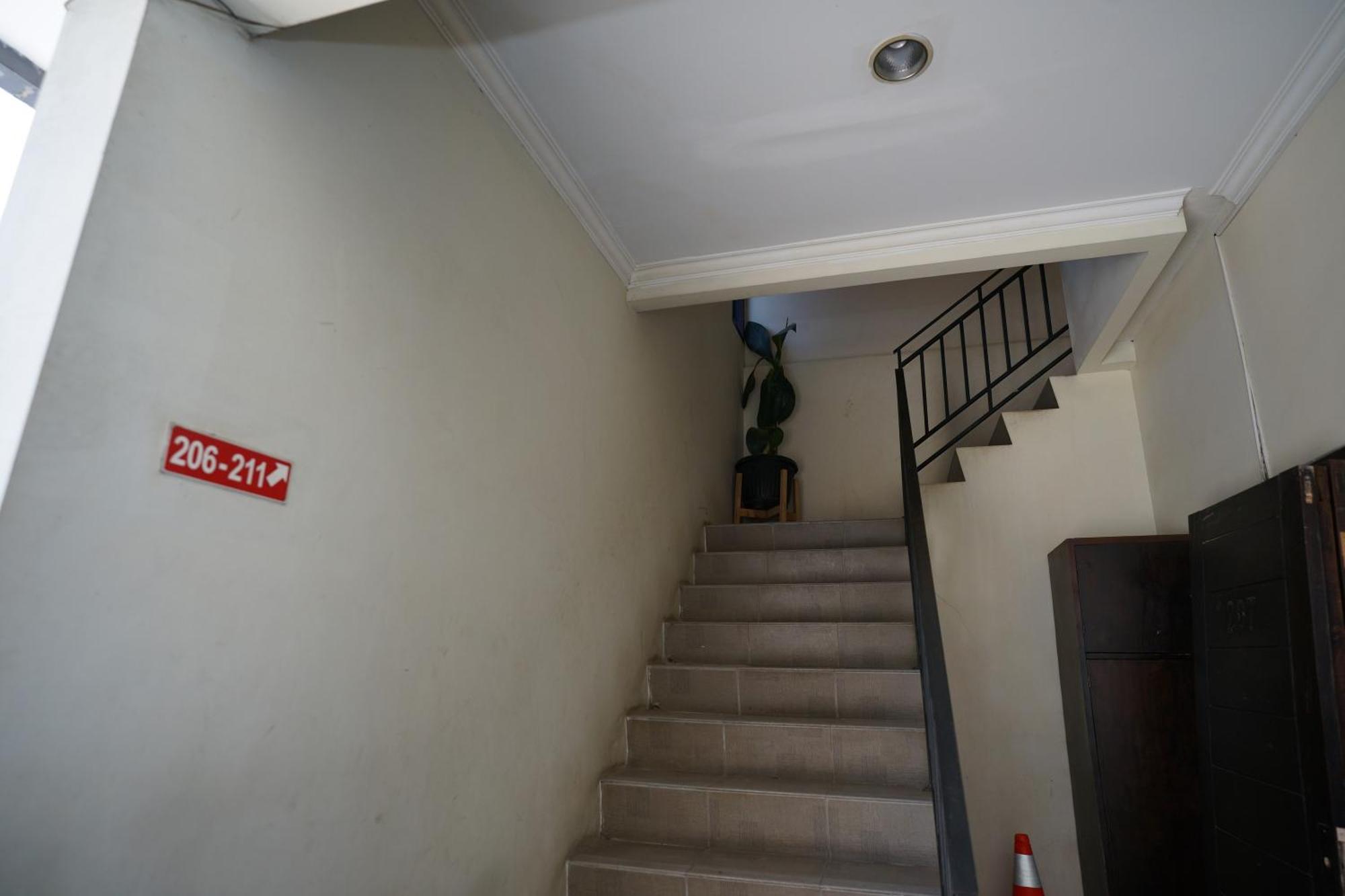 Hotel Puri Pangalengan Pengalongan Εξωτερικό φωτογραφία