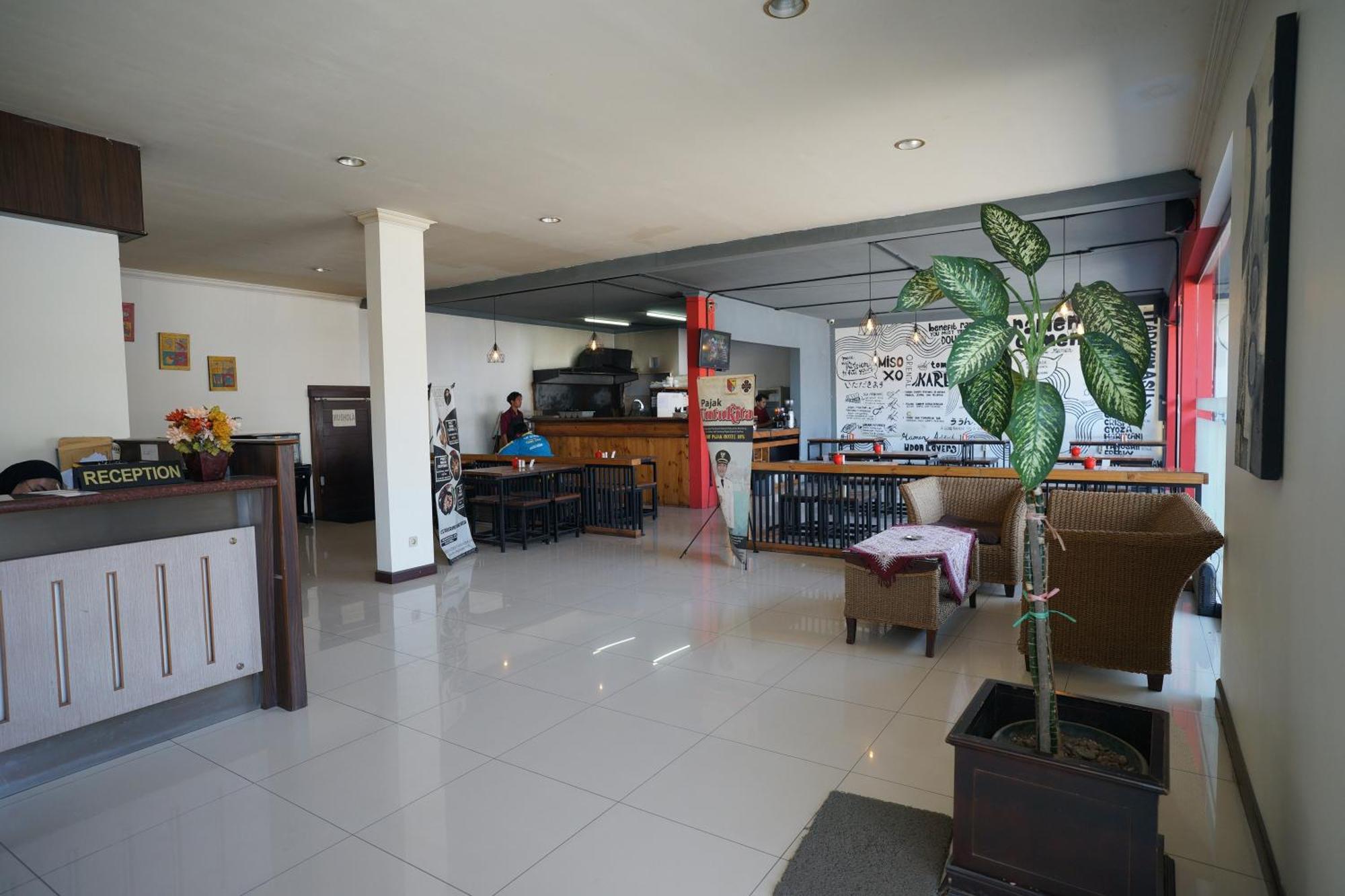 Hotel Puri Pangalengan Pengalongan Εξωτερικό φωτογραφία