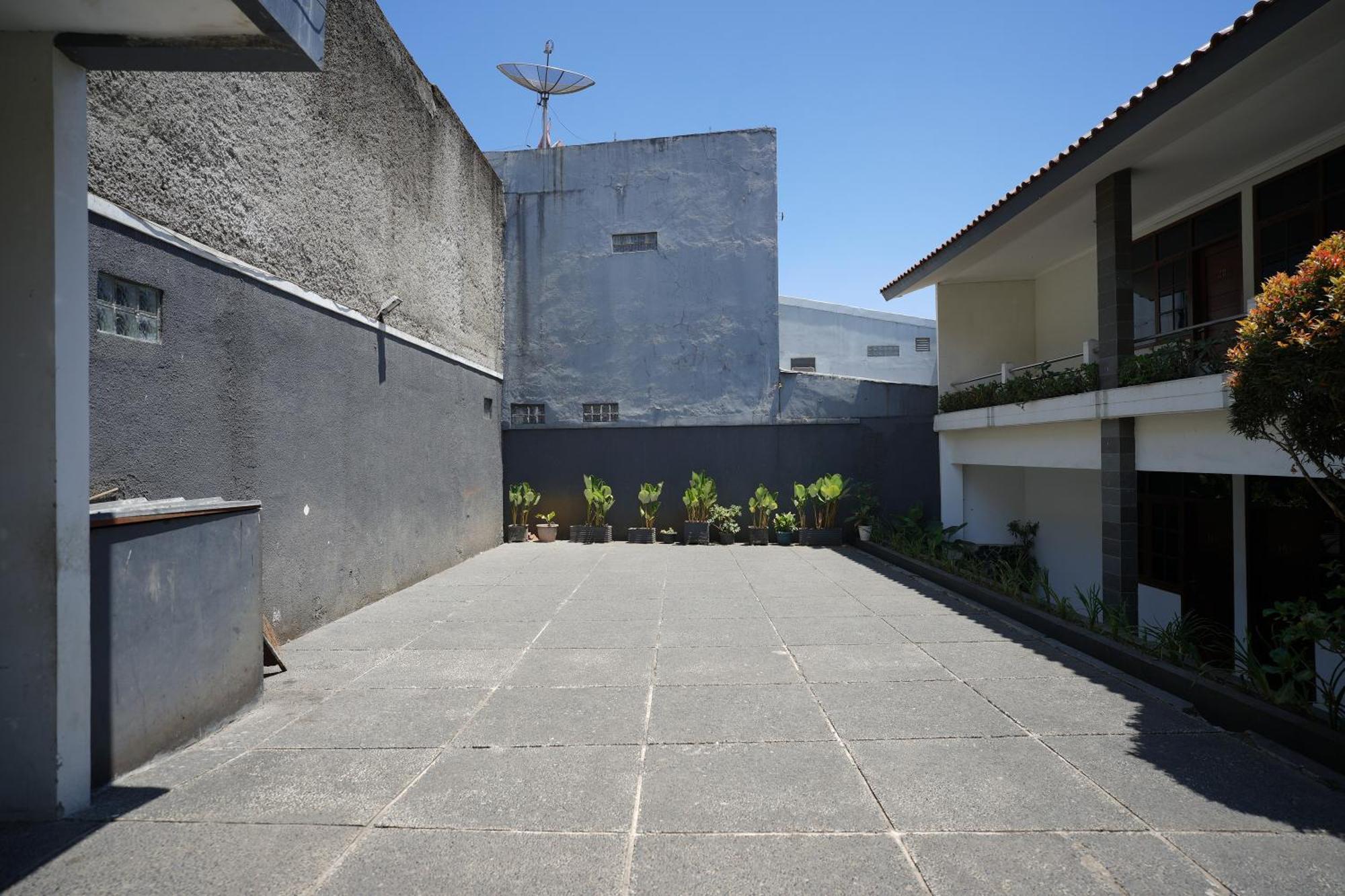Hotel Puri Pangalengan Pengalongan Εξωτερικό φωτογραφία