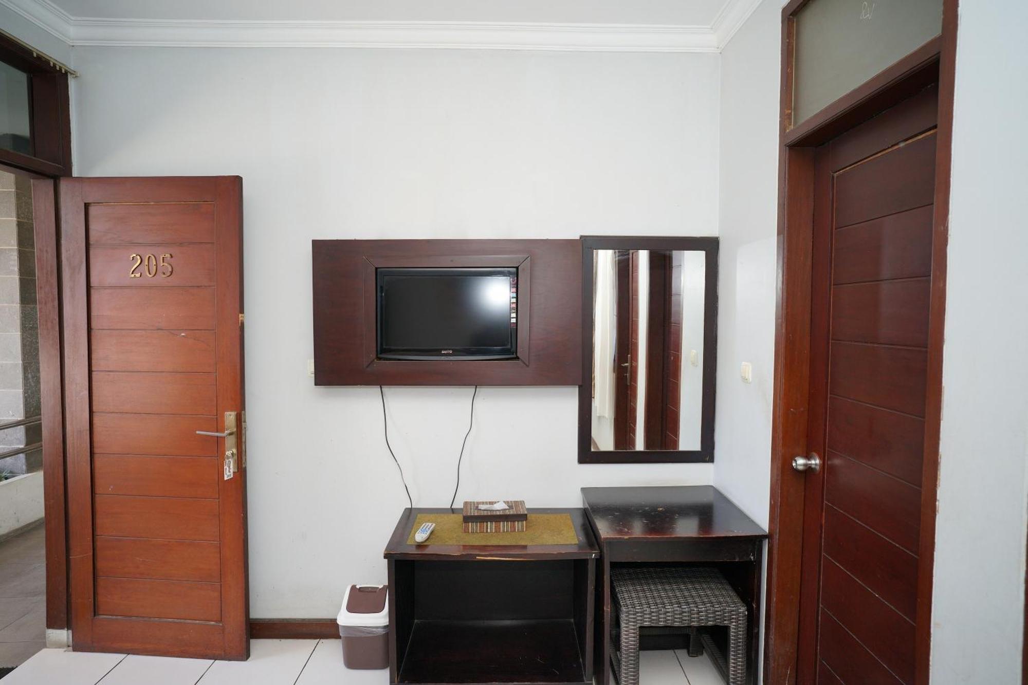 Hotel Puri Pangalengan Pengalongan Εξωτερικό φωτογραφία